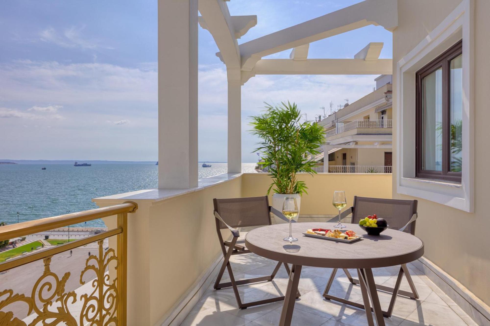 Electra Palace Thessaloniki Hotel Exterior photo A balcony in a hotel